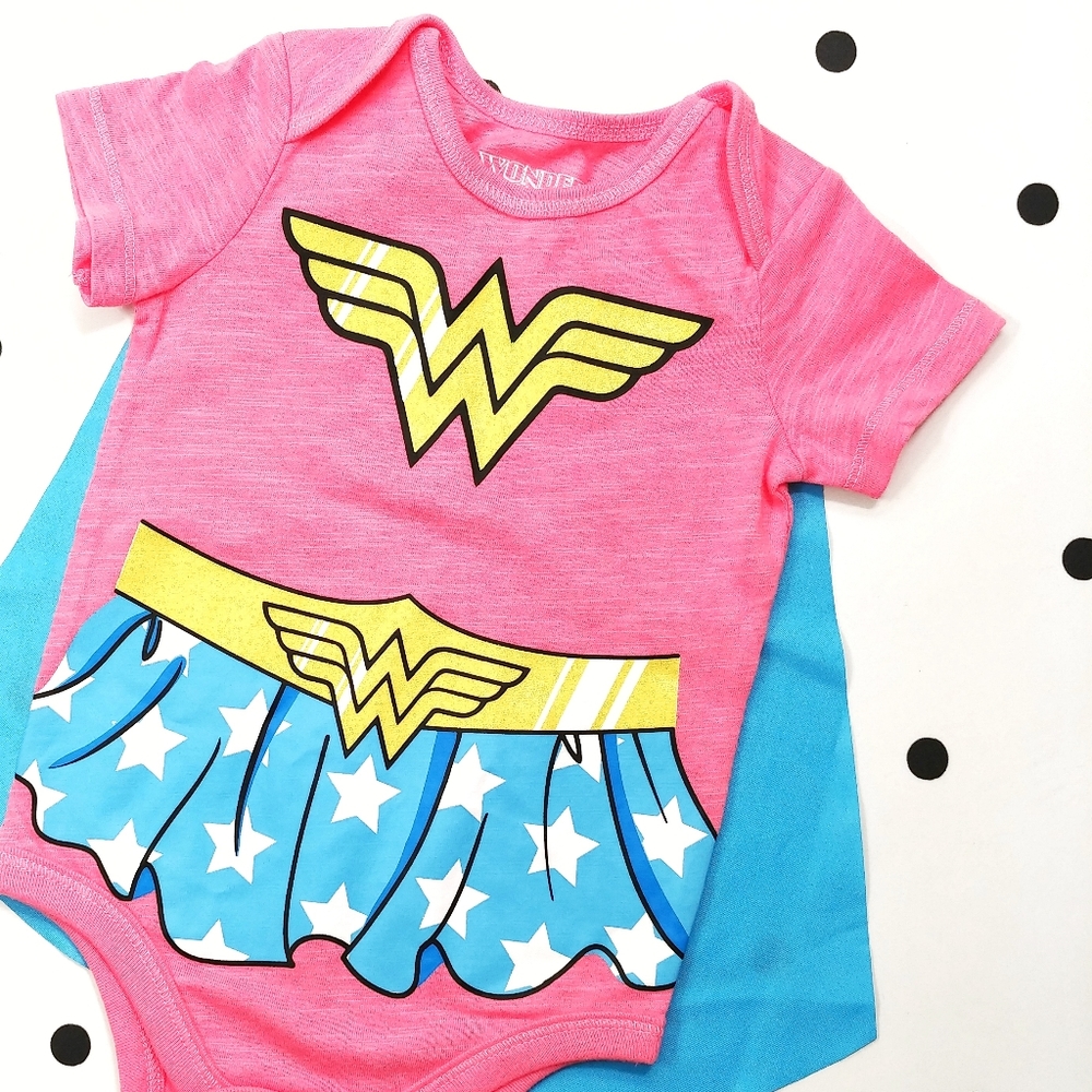 NWOT Wonder Woman Onesie Bodysuit Size 6-9 Months